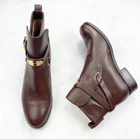 [Michael Kors] Classic Brown Leather Ankle Boots - Picture 2 of 7